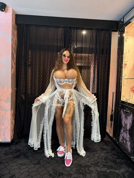 Nina Coxxx