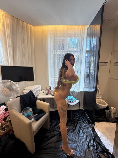 Nina Coxxx