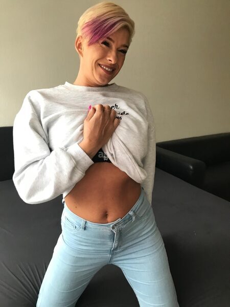 Mia