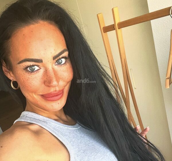 Jolie devot