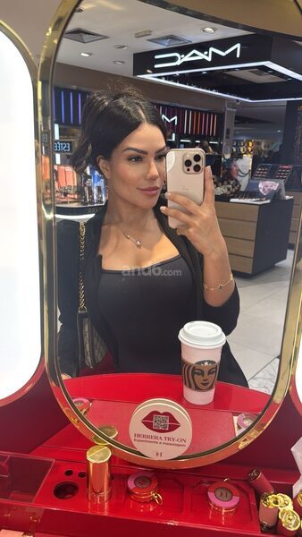 Mia