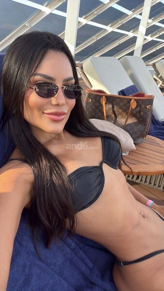 Mia