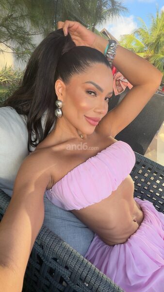 Mia
