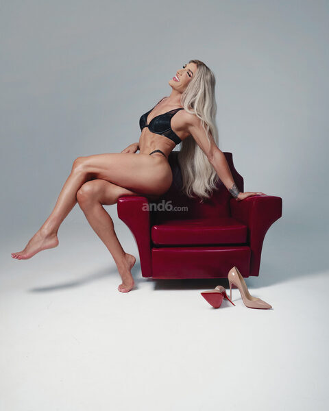 TS Sabrina Bombon