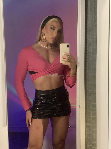 TS Sabrina Bombon