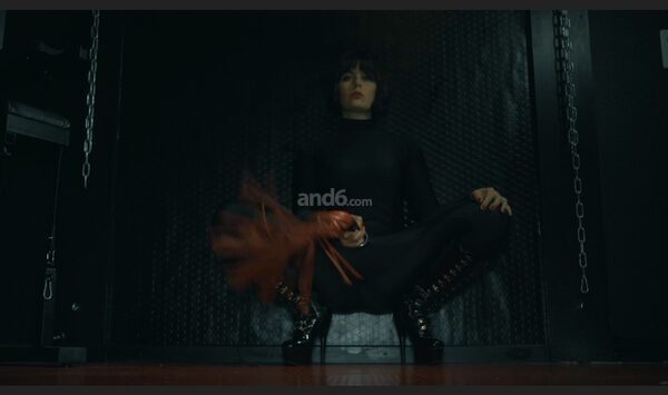 Jessi Bizarr-Erotic Lady