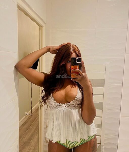 Naomie Tabls