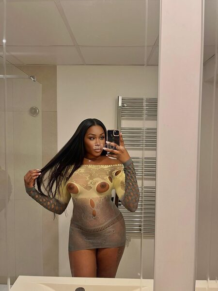 Naomie Tabls