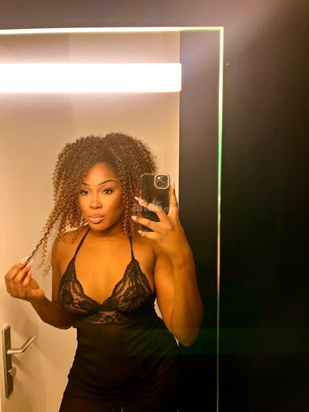 Naomie Tabls