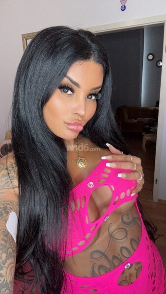 Bruna Deep Swallow