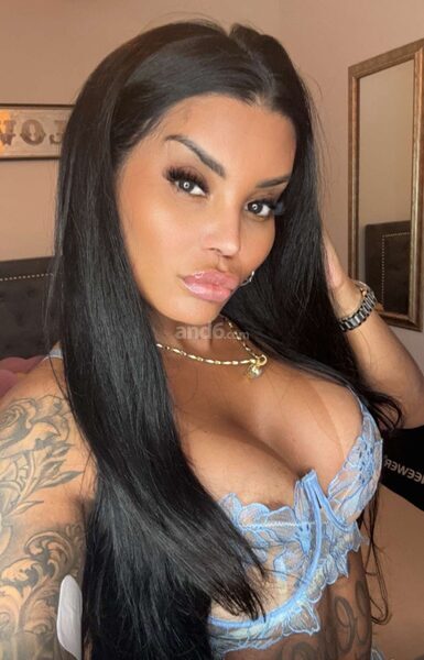 Bruna Deep Swallow