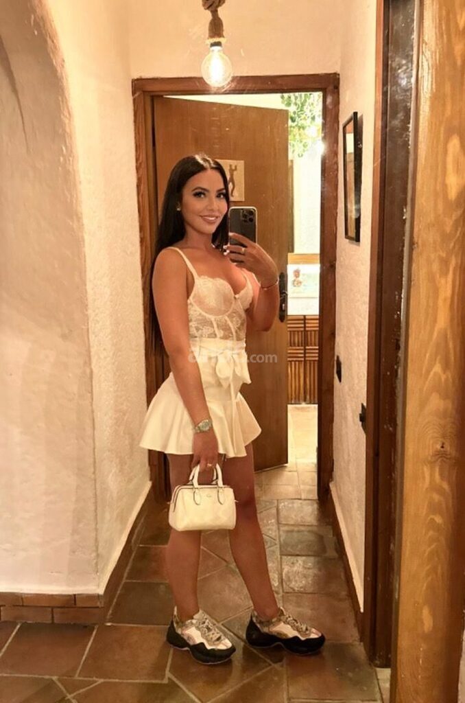 Yasmine – Eaux-Vives photo 3