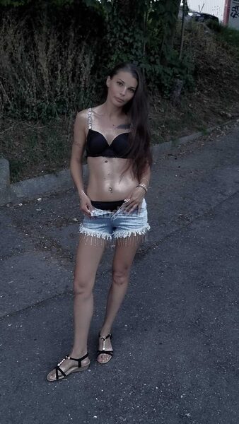 moni
