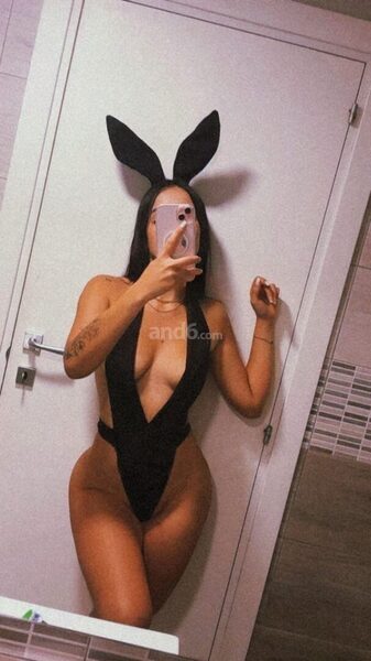 Mia