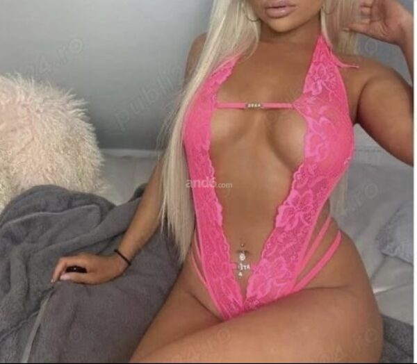 Giulia hot