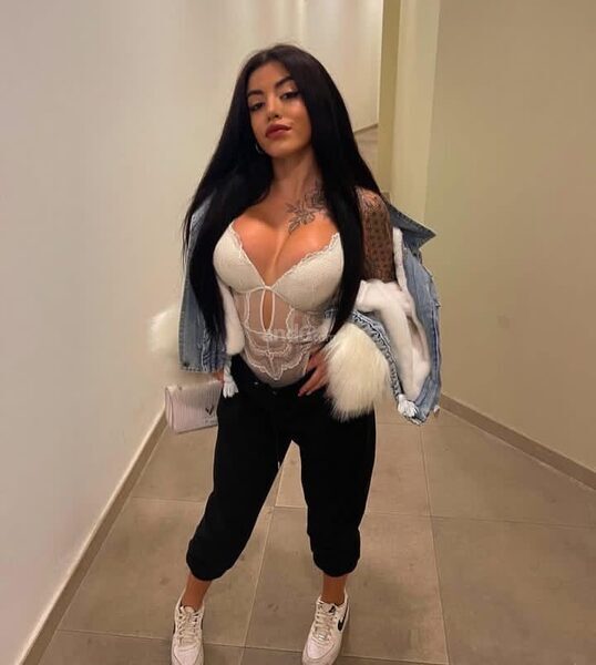 Jenny la bomba