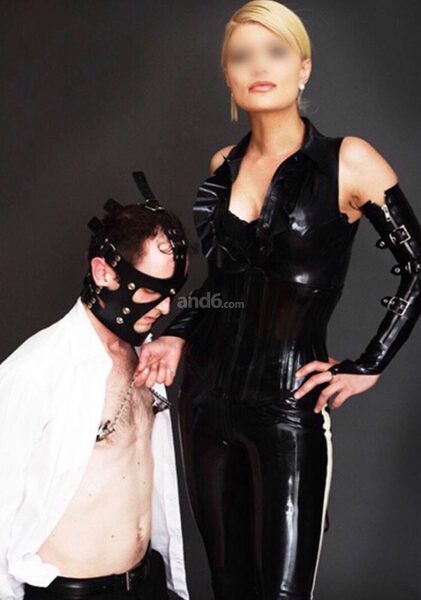 Bizarr Lady Miss Hunter