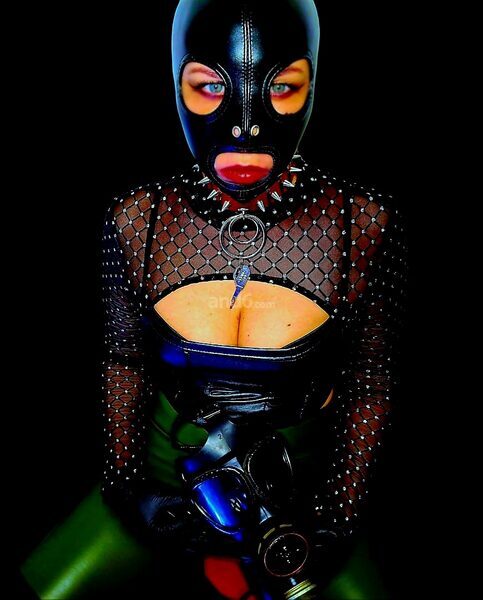 Fetish Lady Ingrid Mira