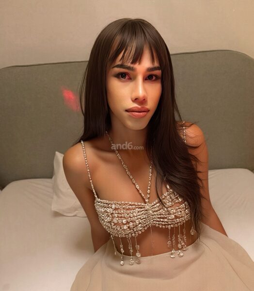 Jenni Thai Trans