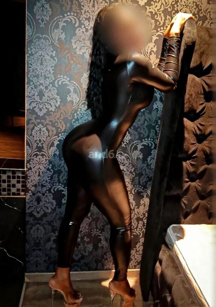 Naomi – Montreux photo 1