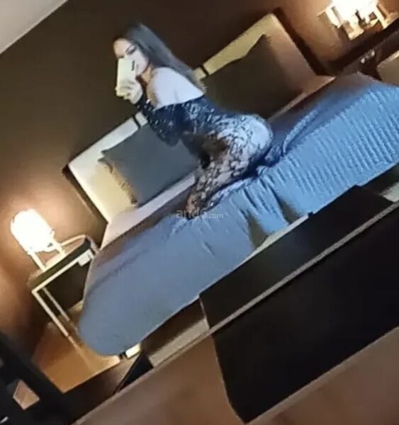 Mia