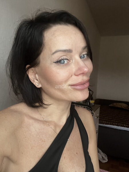 Angelina sweet