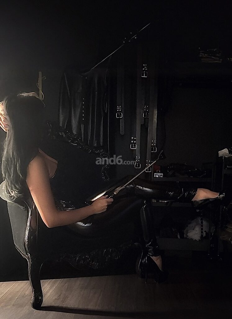 MissElena – Zürich photo 5