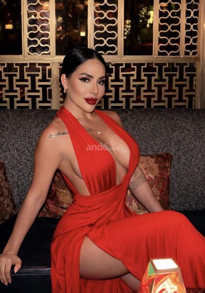 Valentina Noir