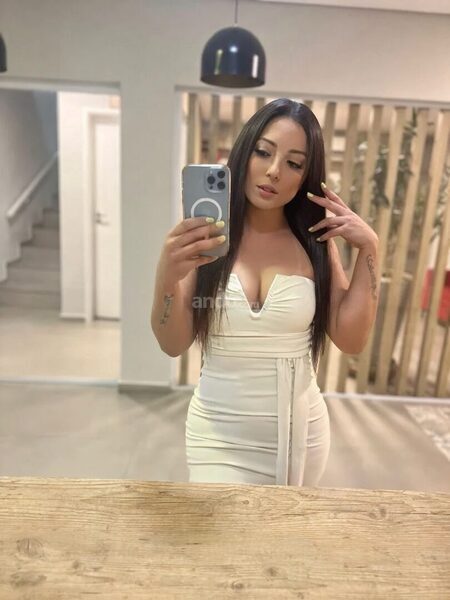 Cleo