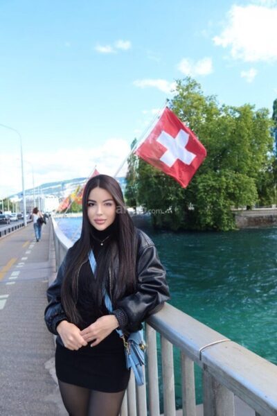 Mia