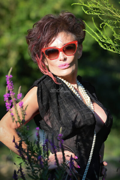 CHANEL MILF