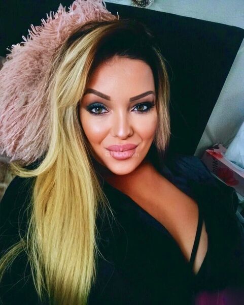 Bella