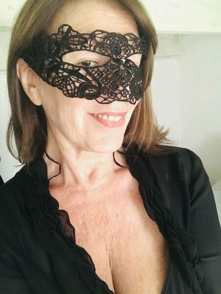SUZANNE