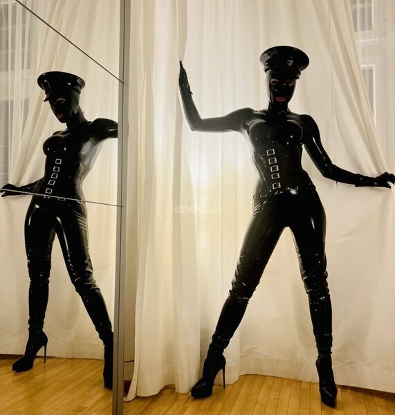 KATHARINA AMAZONE DE