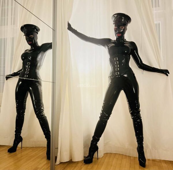 KATHARINA AMAZONE DE