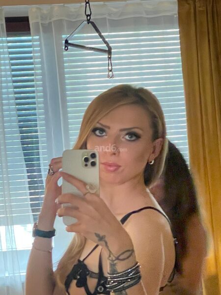 Mia