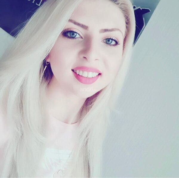 Mia