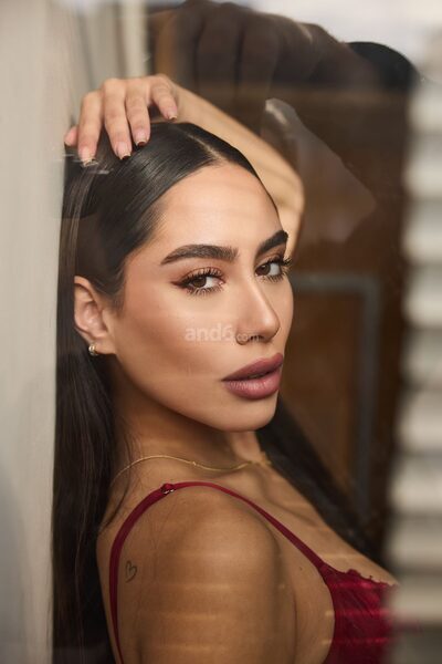 Bella