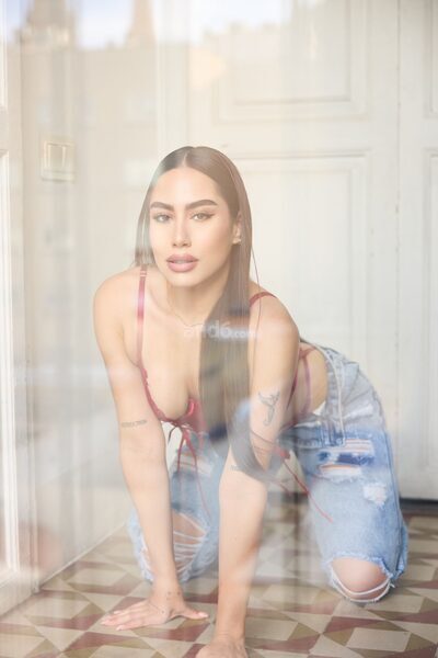 Bella
