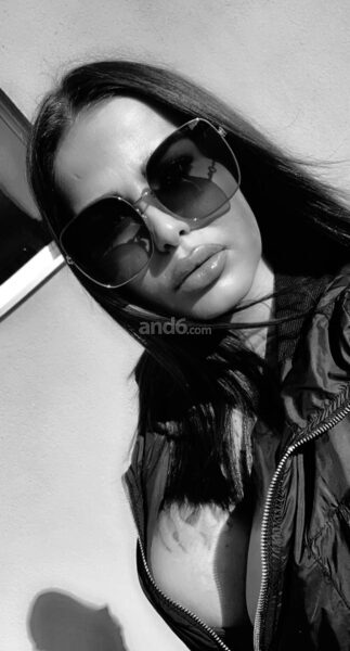 YVONNE -SKLAVIN-