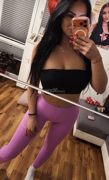 Lora