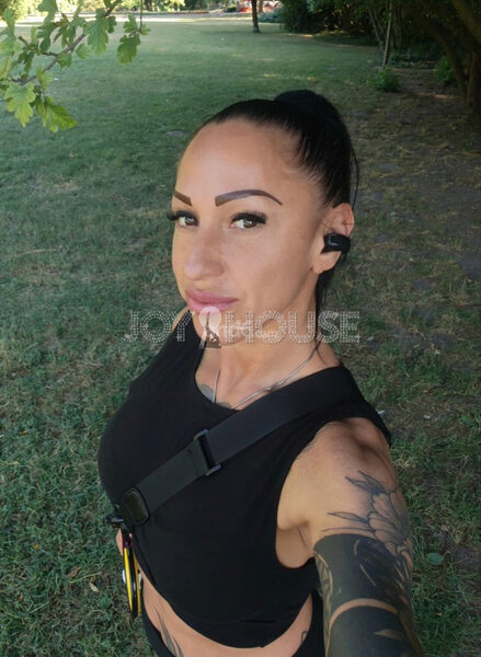 Amira