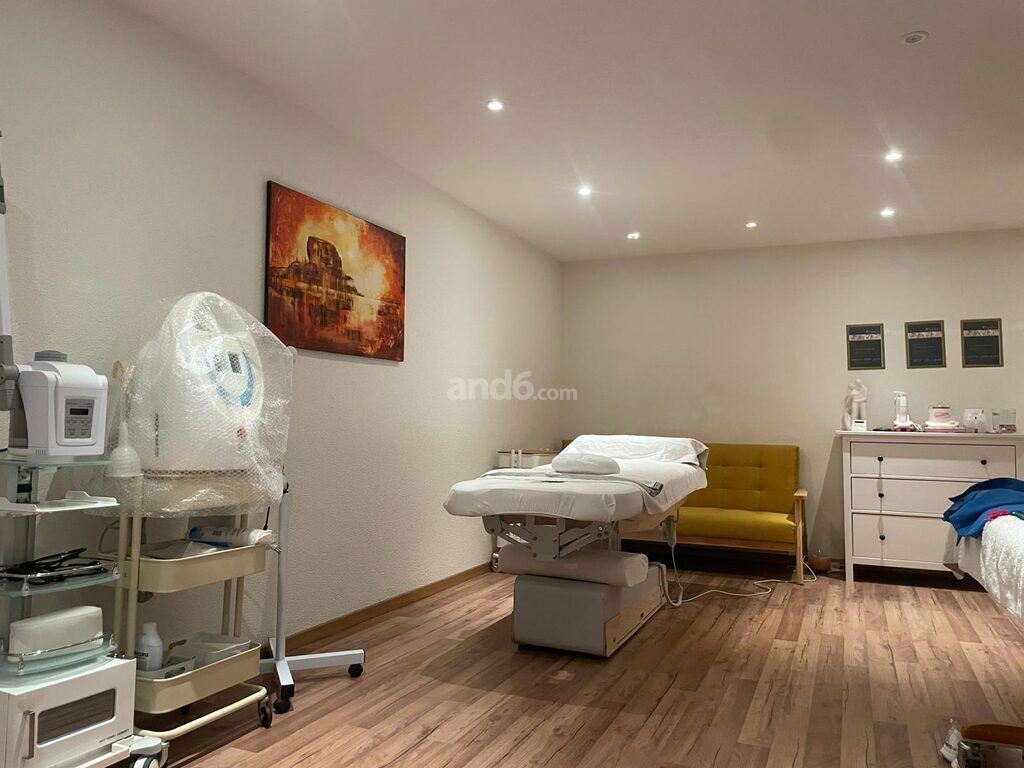 Esther – Zürich photo 3